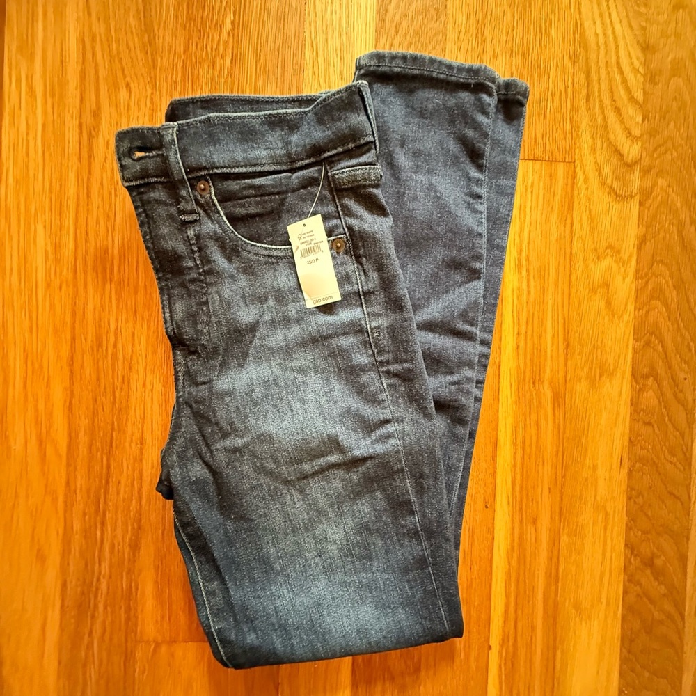 GAP Dark Wash Skinny Jeans